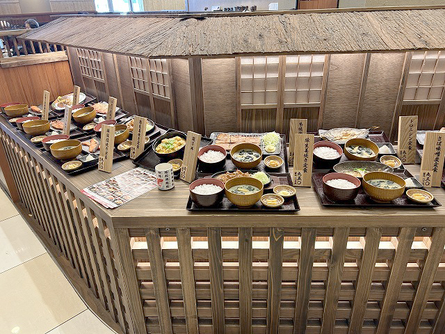 埼玉県久喜市うなぎ「炭火焼干物定食しんぱち食堂モラージュ菖蒲店」さん