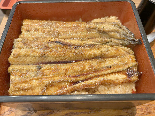 埼玉県久喜市うなぎ「炭火焼干物定食しんぱち食堂モラージュ菖蒲店」さん