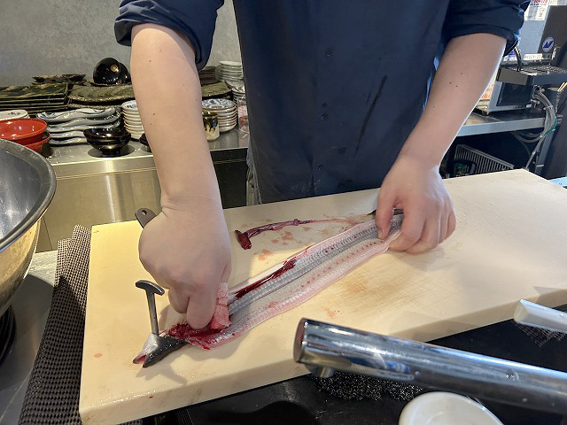 東京都目黒区うなぎ「地焼鰻寝床中目黒店」さん