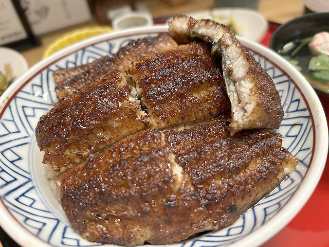 「炭焼うな富士東京ミッドタウン八重洲店」さん