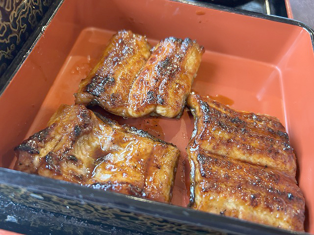 長野県岡谷市「うなぎ水門」さん